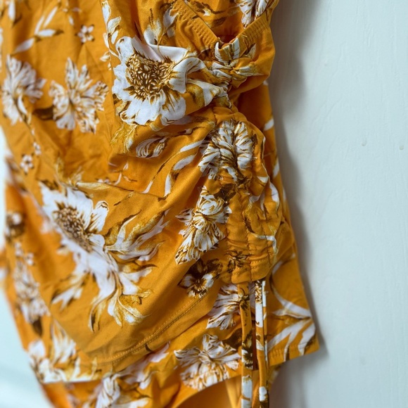 NWT Nip Tuck Swim Yellow Floral One-Piece Swimsuit 8/10 - Picture 5 of 14